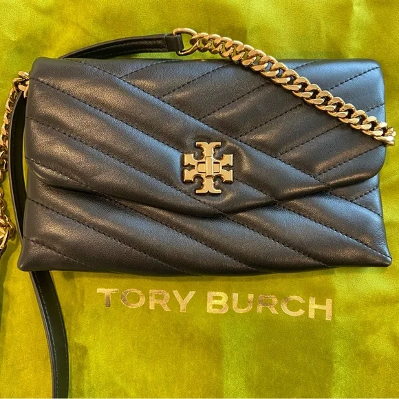 TORI BURCH Kira Chevron Wallet With Gold Chain - Picture 1 of 16